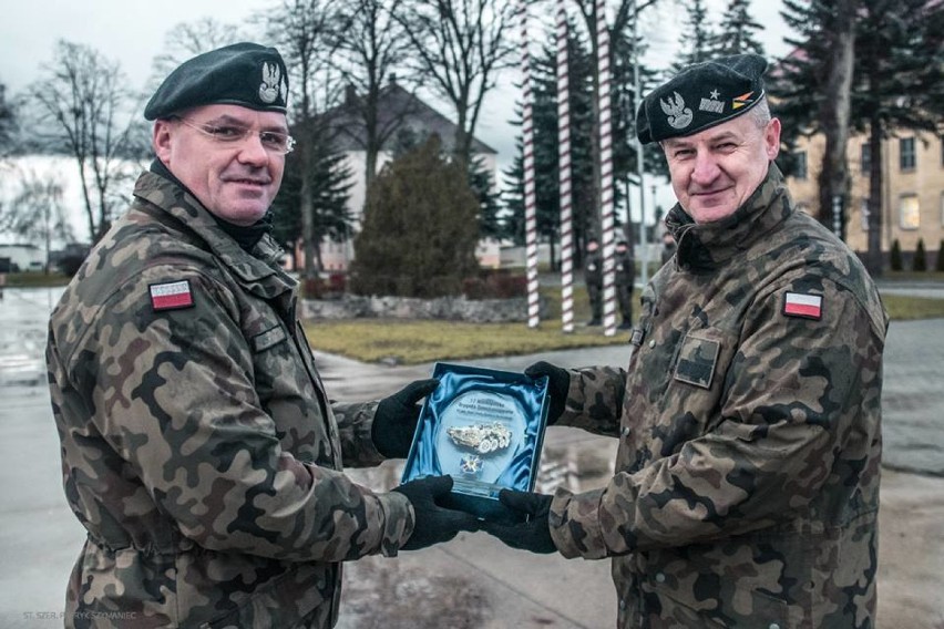 Były dowódca nie zapomniał o żołnierzach „siedemnastej”....