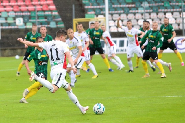 Zagłębie Sosnowiec pokonało GKS Jastrzębie 3:0

Zobacz kolejne zdjęcia. Przesuwaj zdjęcia w prawo - naciśnij strzałkę lub przycisk NASTĘPNE