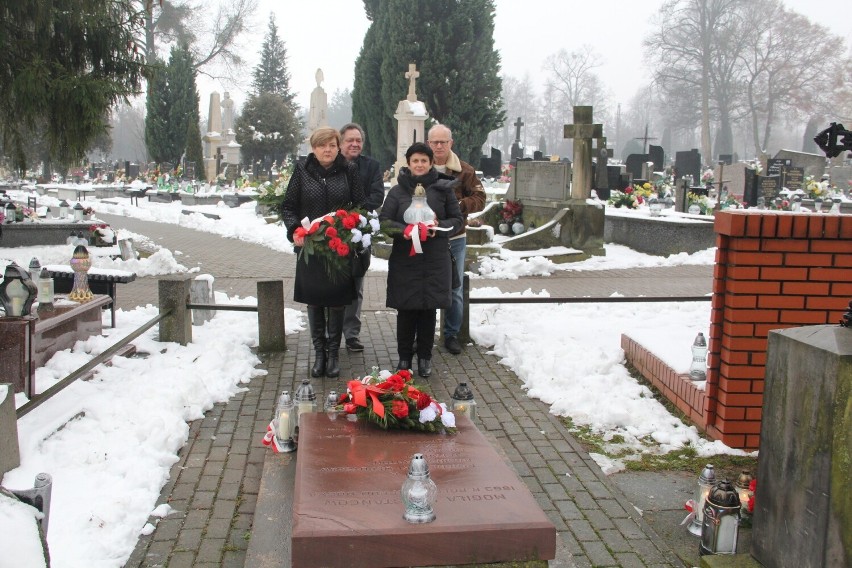 Obchody 160. rocznicy wybuchu Powstania Styczniowego w Brzezinach z udziałem wojewody łódzkiego