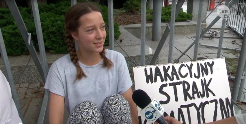 13-letnia Inga protestuje przed Sejmem walcząc o klimat. Rybniczanie jadą ją wesprzeć!