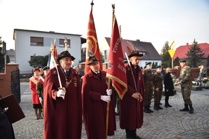 Jutrosin. Rondo w Jutrosinie nazwane imieniem prymasa Stefana Wyszyńskiego. W Rawiczu będzie rondo im. księdza Zakrzewskiego? [ZDJECIA]