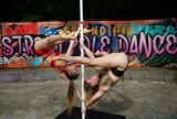 W Poznaniu powstała pierwsza w Polsce strefa do pole dance. Taniec na rurze można teraz ćwiczyć na otwartej przestrzeni