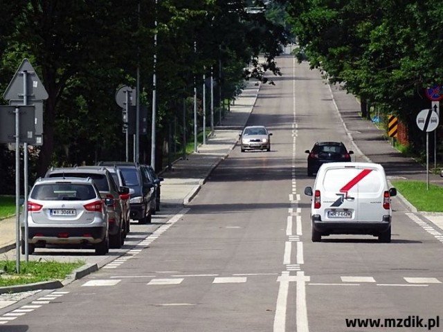 W środę, po odbiorze do ruchu dopuszczono nowy most na ulicy Szydłowieckiej. Można już przejechać drogą od ulicy Starokrakowskiej do starej "siódemki".