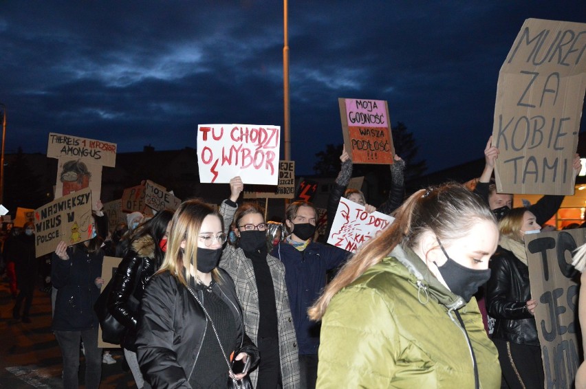 Tak wyglądał protest w Żaganiu 28 października 2020