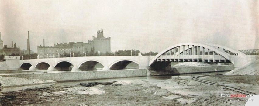 Mosty Warszawskie, dawny most Hinderburga....