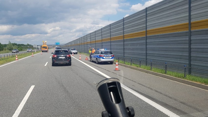 Zderzenie na autostradzie pod Grudziądzem. 14-latka trafiła do szpitala [zdjęcia]