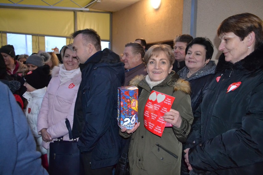 Cedry Wielkie i Mokry Dwór: WOŚP pełną parą! [ZDJĘCIA, CZ. 2, ZOBACZ FILM -  Jurek Owsiak wspomina o Mokrym Dworze]