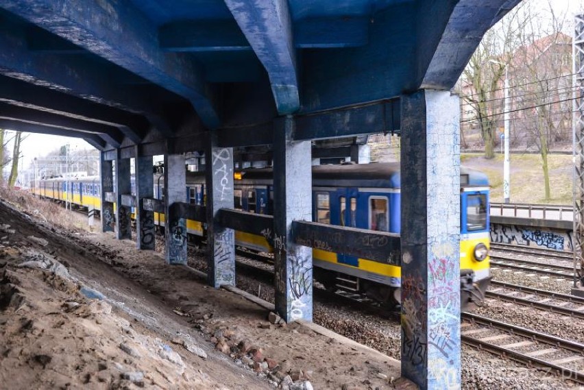 W środę 26 września rozpoczną się prace remontowe wiaduktu nad torami kolejowymi w ciągu Al. Niepodległości w Sopocie
