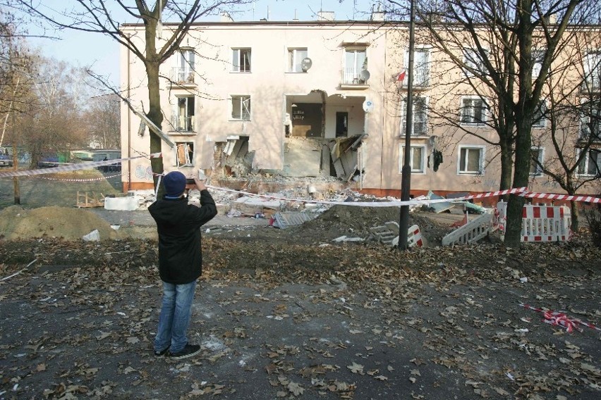 Gliwice: Wybuch gazu w bloku przy Słowackiego [ZDJĘCIA + WIDEO]. Jedna osoba nie żyje