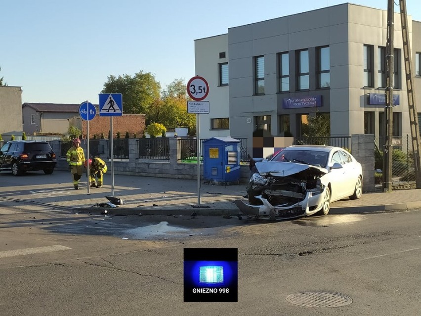 Gniezno. Kolizja na ulicy Słonecznej z udziałem dwóch aut