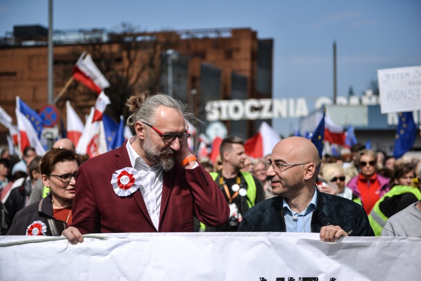 Marsz Wkurzonych przeszedł ulicami Gdańska [ZDJĘCIA, WIDEO]