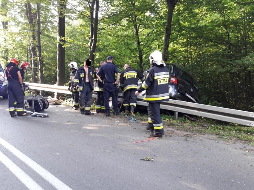 Wypadek w Gilowicach. Sześć osób zostało rannych, w tym czworo dzieci [ZDJĘCIA]