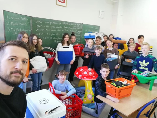 Dzień bez plecaka w szkołach w Bełchatowie i Zelowie