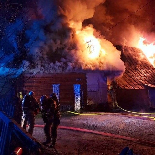 Pożar na Starej Pardałówce w Zakopanem