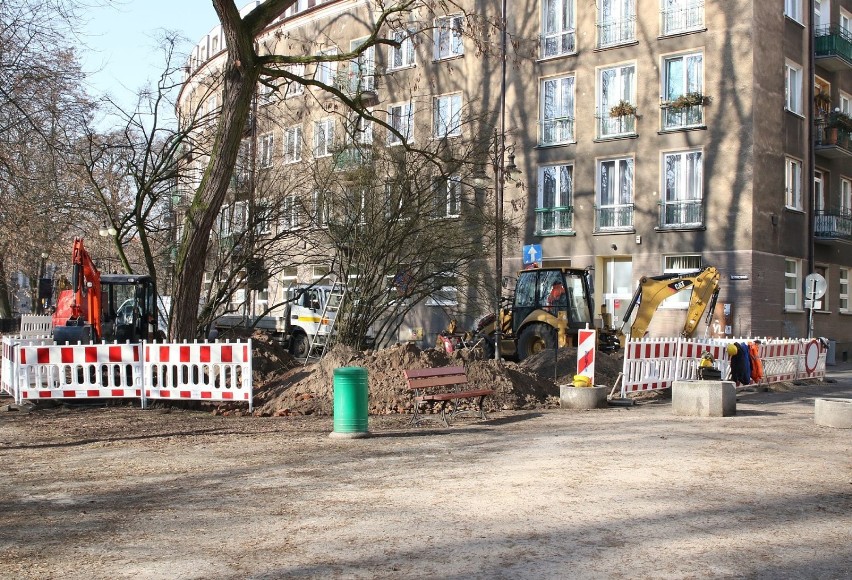 Wymiana sieci wodociągowej na ulicy Kazimierzowskiej w Kaliszu FOTO