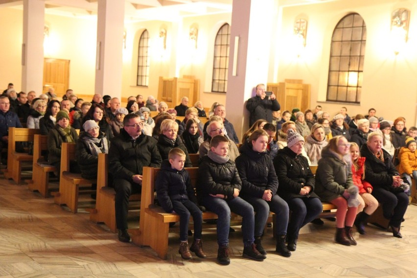 Wieczór kolęd w kościele na łowickich Bratkowicach [ZDJĘCIA]