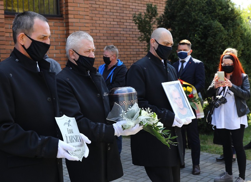 Pogrzeb reporterki Ewy Żarskiej w Piotrkowie Trybunalskim