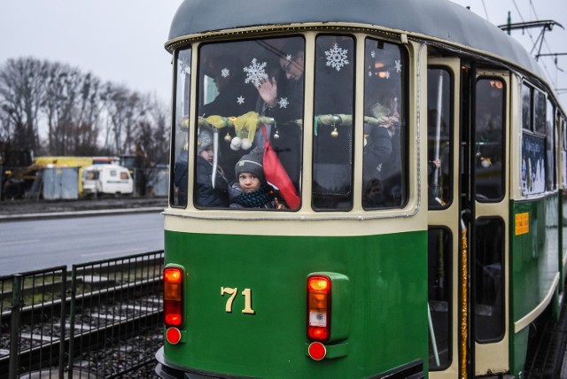 Świąteczna bimba na ulicach Poznania