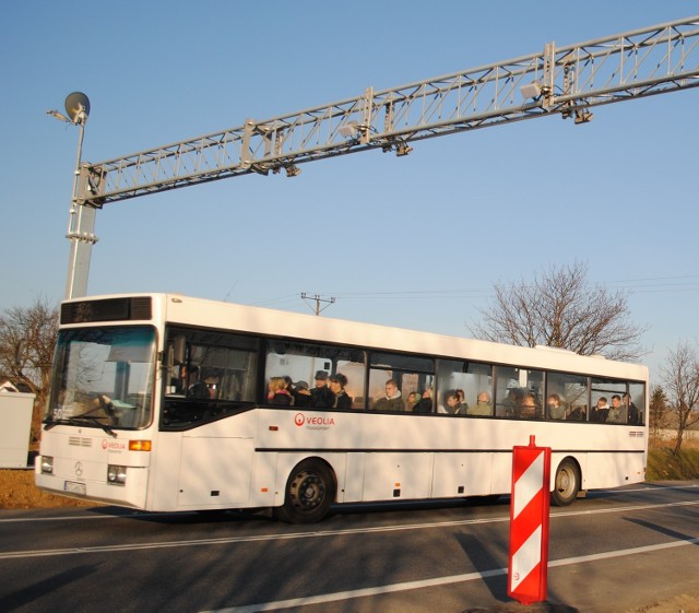 System viaTOLL obejmuje między innymi komunikację podmiejską.