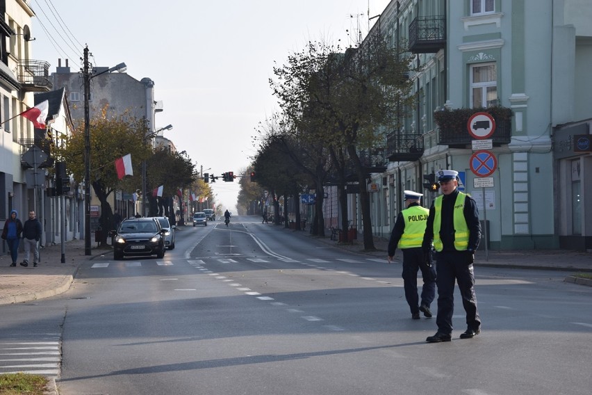 Długi weekend na drogach powiatu zduńskowolskiego: dwa wypadki i pijani kierowcy