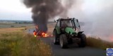 Pożar w Bojkowie przy autostradzie A1. Spłonął ciągnik i słoma [ZDJĘCIA + WIDEO]