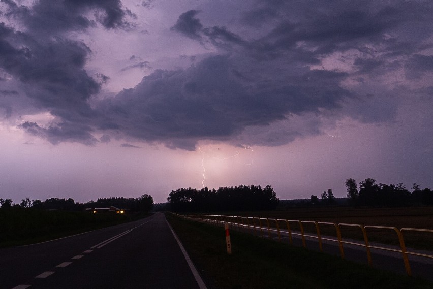 Burza z 19 sierpnia 2022 uchwycona przez fotografa Łukasza...