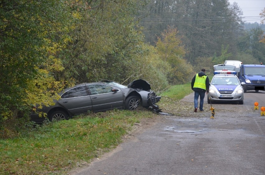 Groźny wypadek na ul. Mleczarskiej w Rypinie. Trzy osoby w szpitalu! [zdjęcia]