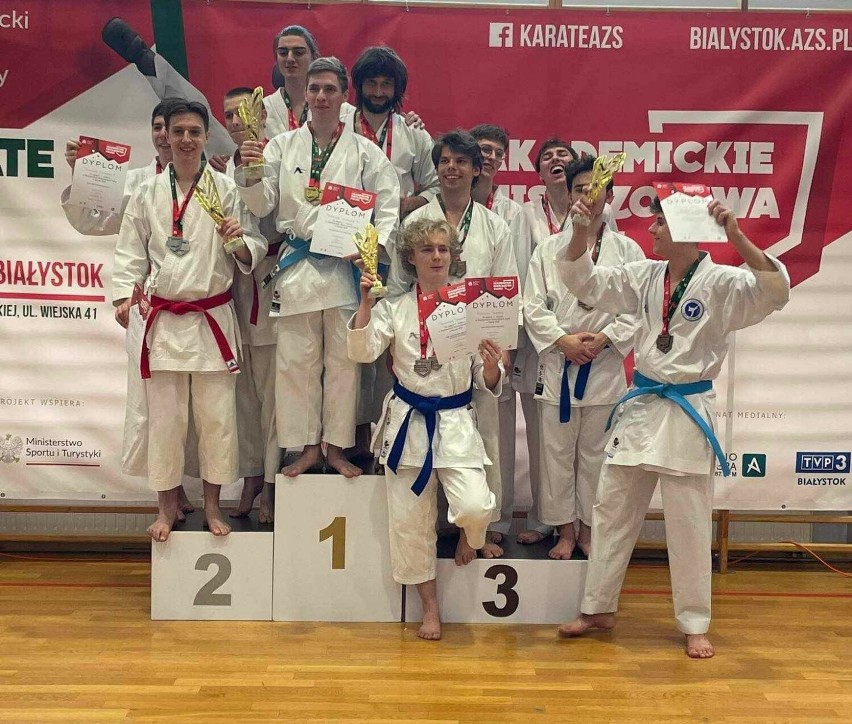 Sportowe osiągnięcia karateków z Obornik! Ten weekend był pod znakiem sukcesów!