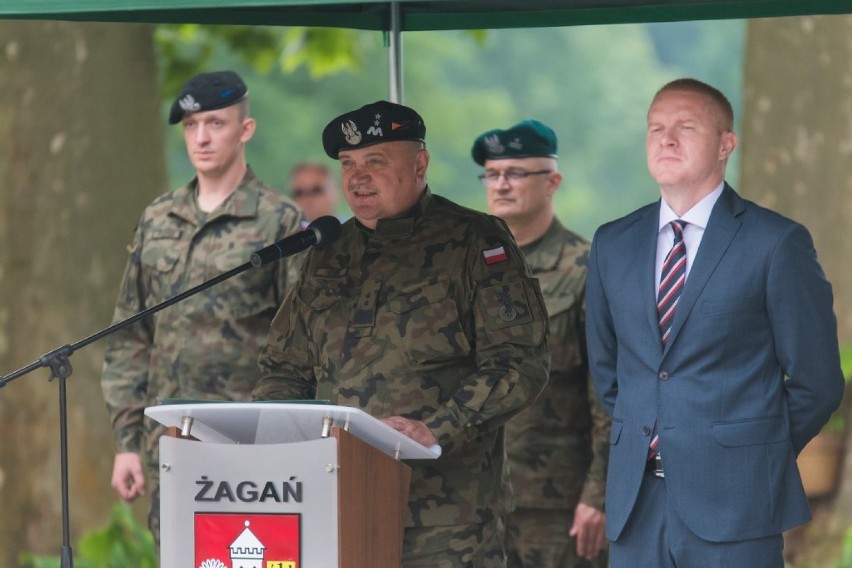 Amerykańskie jednostki przekazały sobie dowodzenie. Uroczystości w Żaganiu [ZDJĘCIA]