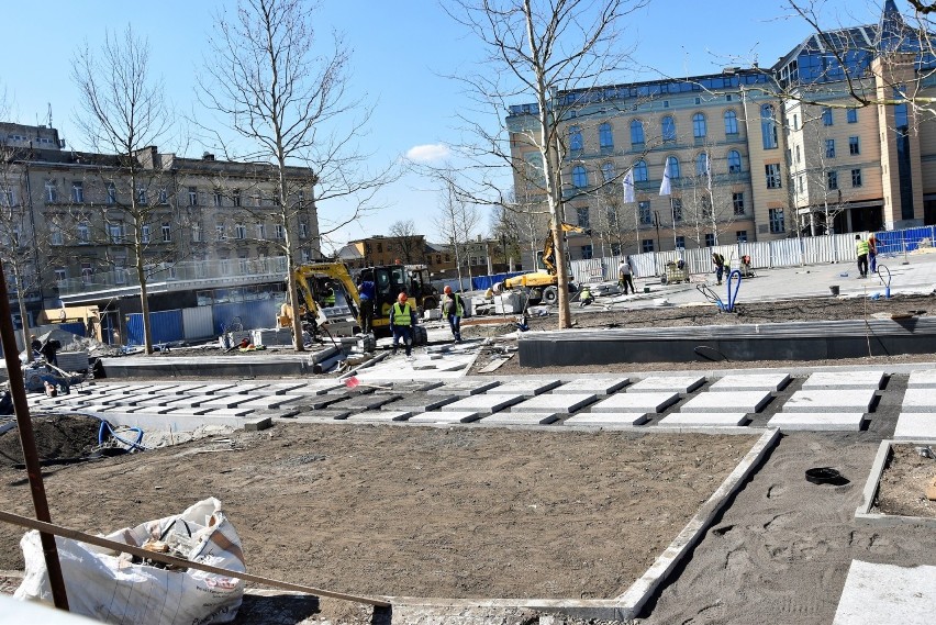 Prace wykończeniowe we wnętrzu nowej części Solarisa miały...