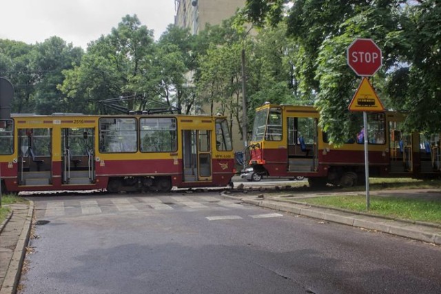 Z tramwaju linii 14 MPK Łódź wypadł silnik