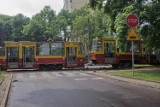 Na Dąbrowskiego w Łodzi z tramwaju linii 14 wypadł silnik [ZDJĘCIA+FILM]