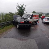 Wypadek pod Myślenicami. Bus Poczty Polskiej zderzył się z osobówką