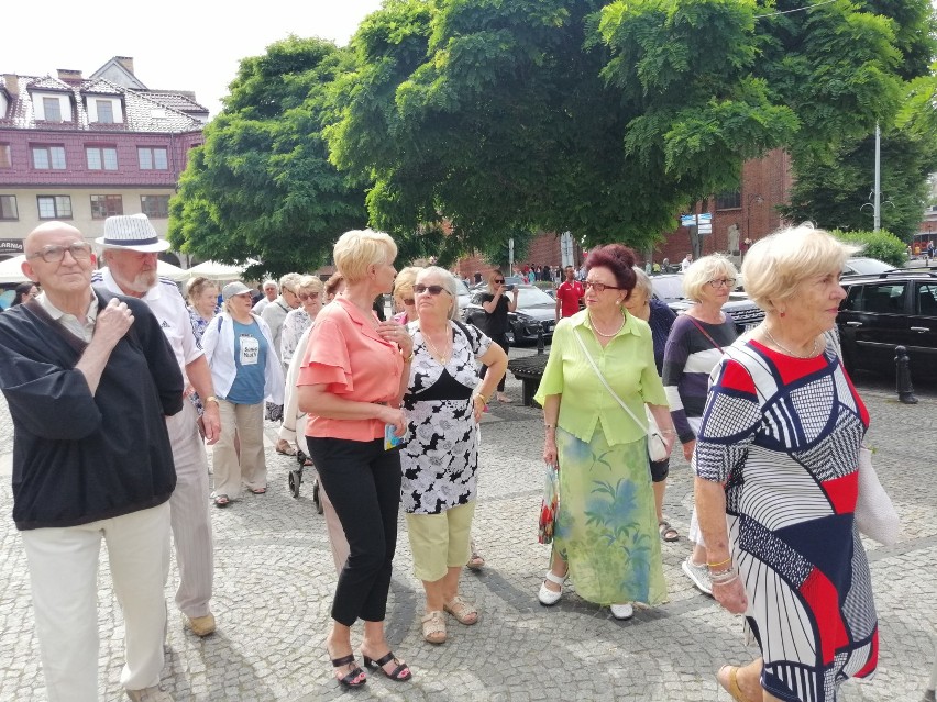 Seniorzy wskazywali gdzie brakuje ławek, albo choć przycupków