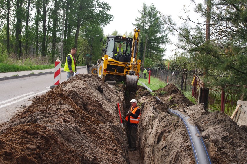 Ruszyła budowa sieci wodociągowej w Psarach