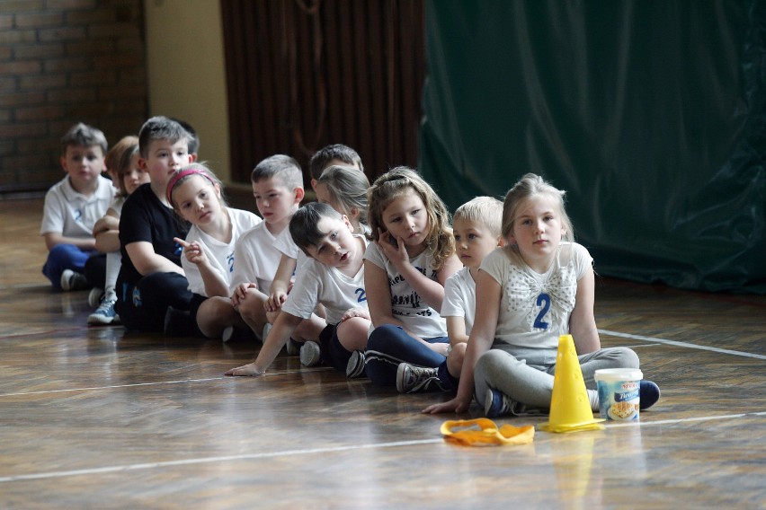 Turniej Sportowy w Szkole Podstawowej nr 4 [ZDJĘCIA]