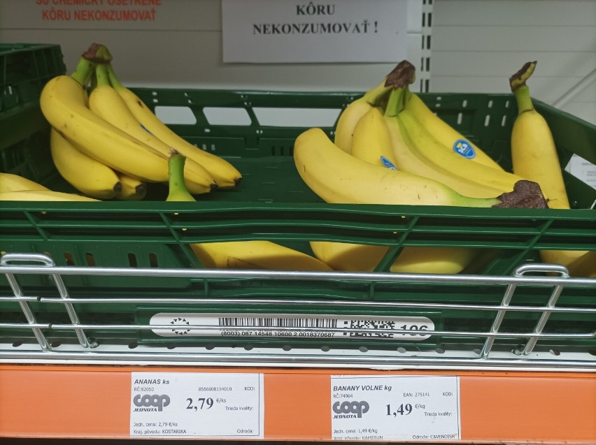 Kilogram bananów kosztuje 1,49 euro - 7,03 zł.