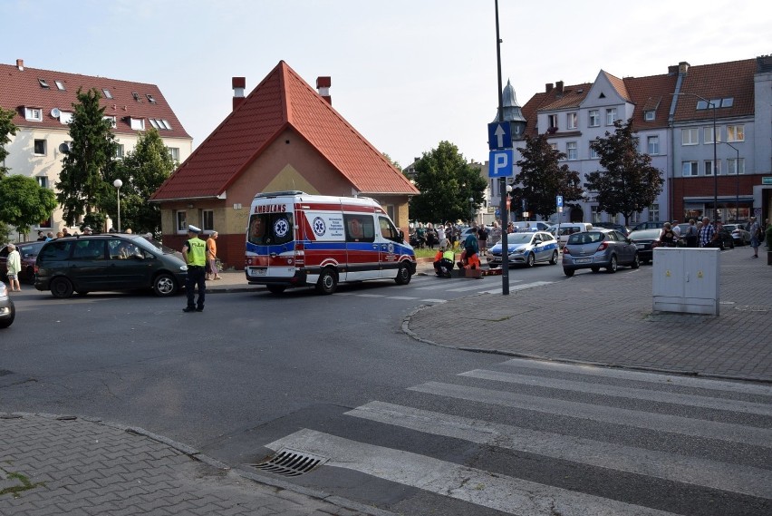 Śmiertelny wypadek w strefie zamieszkania w centrum Stargardu. Kierujący busem potrącił starszą kobietę