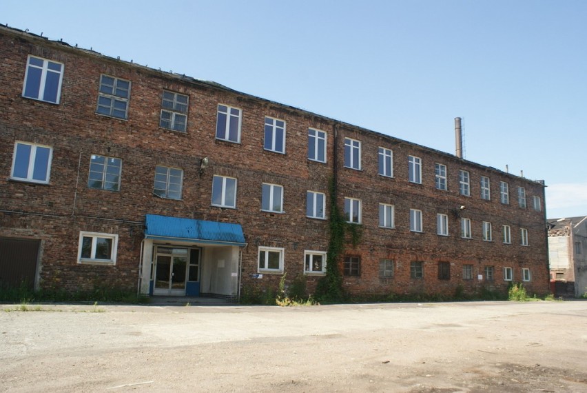 Tak wygląda teren byłej Dąbrowskiej Fabryki Obrabiarek Defum...
