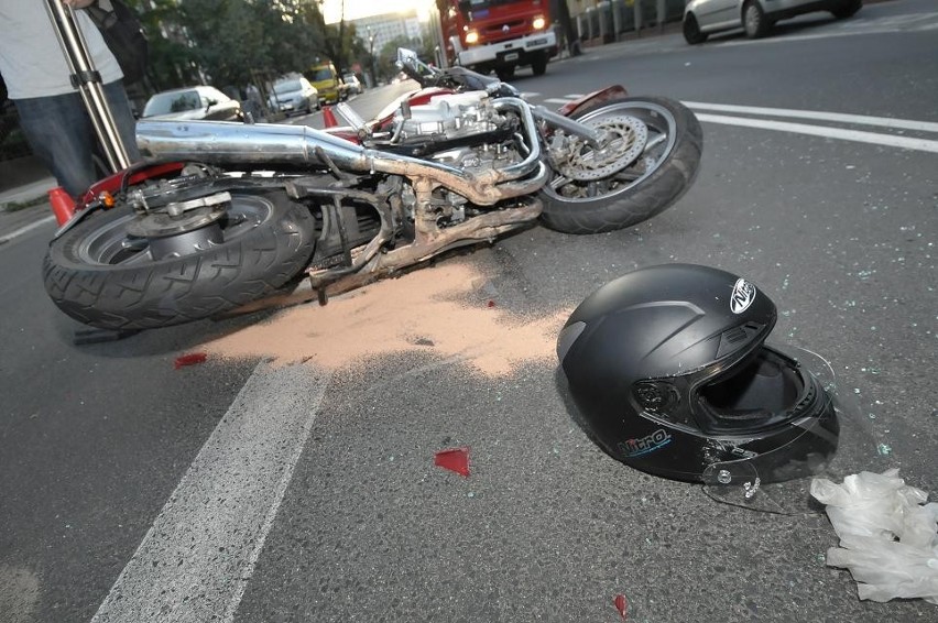 Motocyklista potrącony na Libelta [ZDJĘCIA, WIDEO]