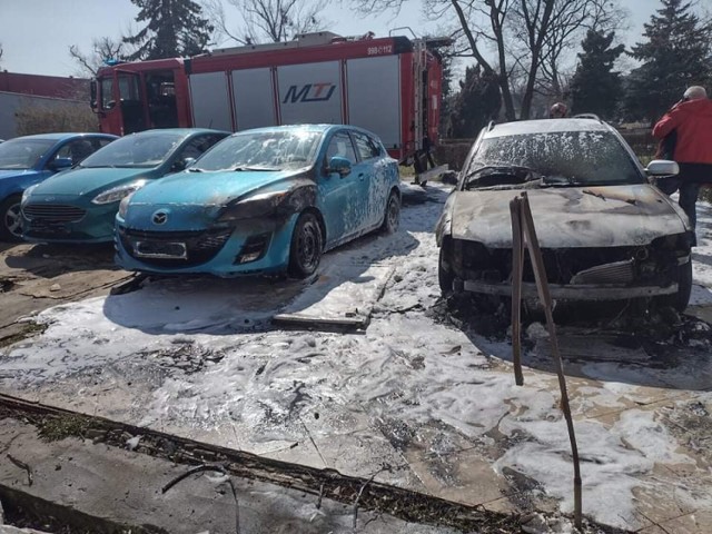 Pożar samochodu w Brzegu - 22.03.2022r.
