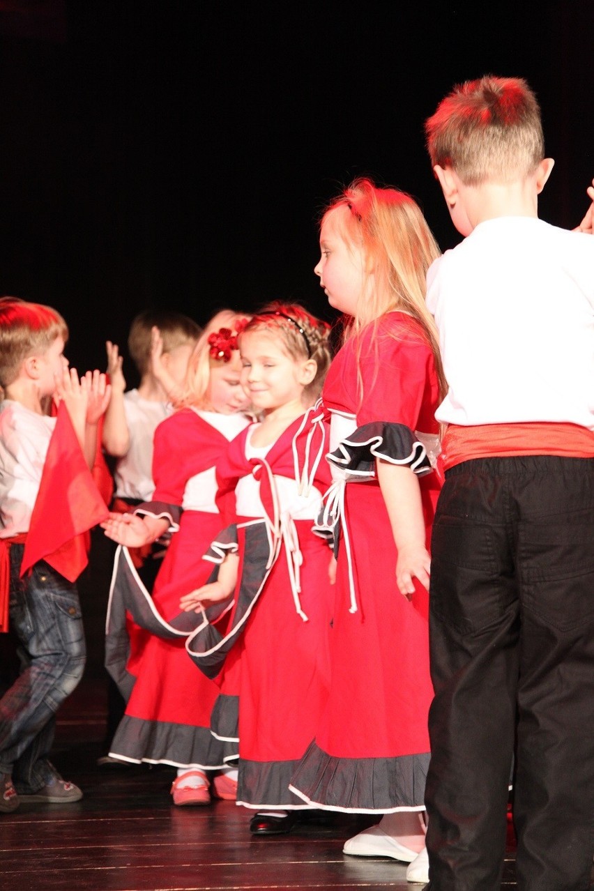 Przedszkola Żory: Przedszkolaki Muchomorki z czwórki tańczyli Bamboleo i dostały wyróżnienie FOTO