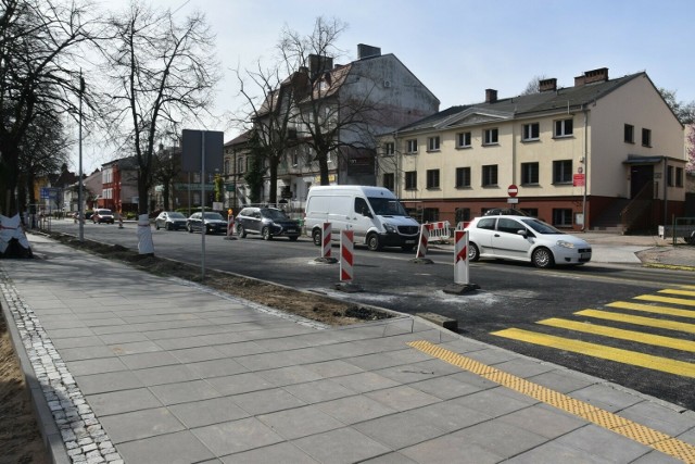 Remont ul. Kosynierów Gdańskich to część większej inwestycji, na którą składa się też m.in. budowa ronda koło Słowianki i przebudowa skrzyżowania z ulicami: Żwirową, Słowiańską i Roosevelta.