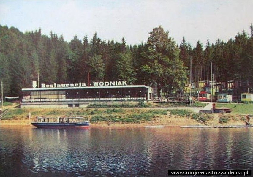 Zagórze Śląskie w latach 70. i 80. Fregata, statek wycieczkowy, spacery po ruchomej kładce. Wyjątkowe zdjęcia!  
