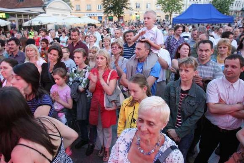 Tłumy gościły na placu miejskim poid Ratuszem w Białymstoku...