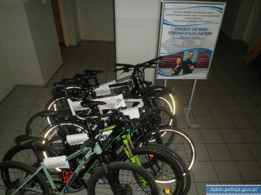 Ukradziono je w Niemczech, sprzedawano na giełdzie w Lubinie. Policja ujawniła 8 rowerów pochodzących z kradzieży