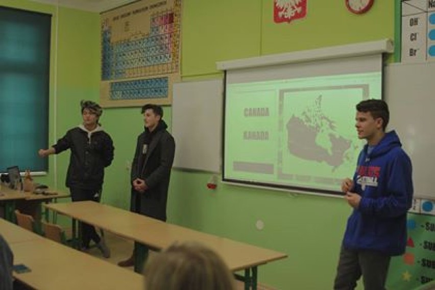Młodzież z Kanady odwiedziła uczniów II Liceum Ogólnokształcącego w Malborku
