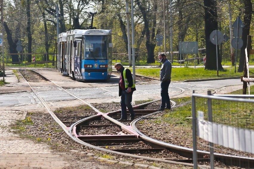 Przebudowa pętli tramwajowej na Osobowicach.