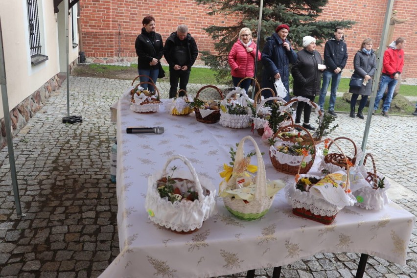 Święcenie pokarmów w Radziejowie