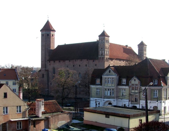 Majestatyczny zamek jest widoczny z prawie każdej ulicy w Lidzbarku.
Fot. Artur Sobiecki